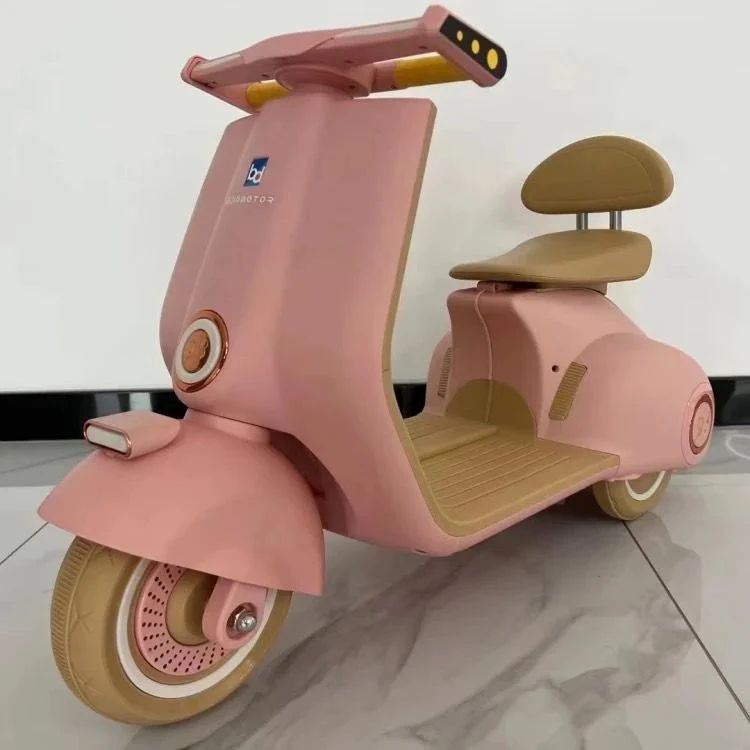 Kids Jumbo vespa with remote Japanese styled
