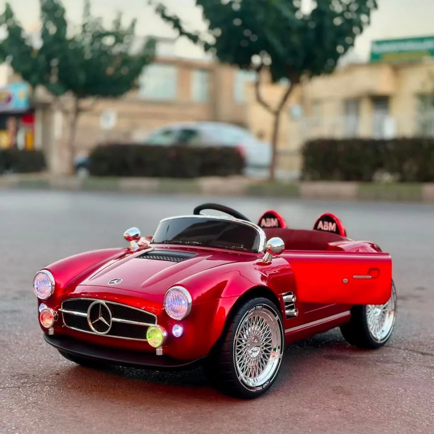 Kids Vintage Mercedes Car - Image 9